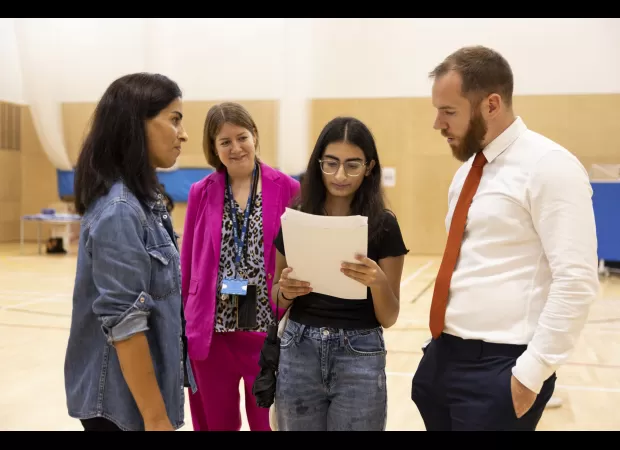 What do GCSE grades mean and how are they structured? Explanation of the 9-1 system.