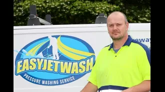 A court ordered the owner of EasyJetwash to pay easyJet damages for using a similar name.