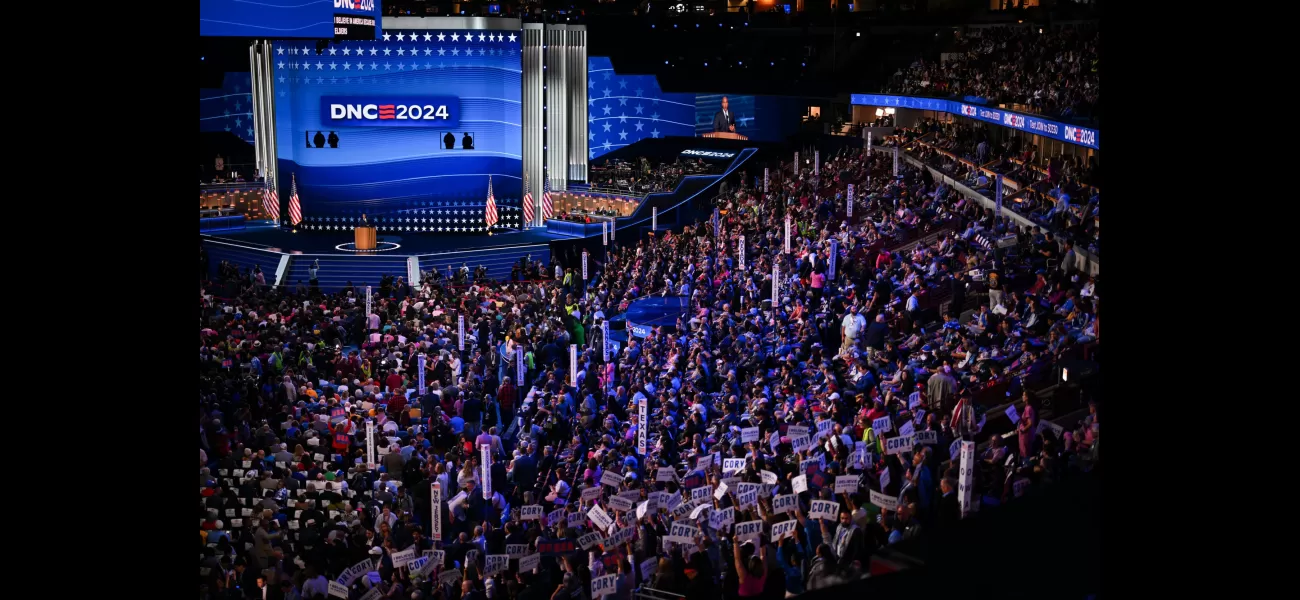 Maggots at DNC hotel breakfast make guest sick.
