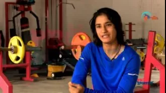 Vinesh reports that Delhi police has removed security for female wrestlers.