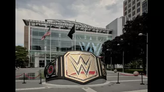 A popular WWE wrestler is expected to join AEW this weekend after leaving WWE unexpectedly.