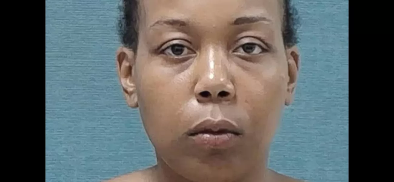 A woman kills and consumes a cat in front of people living nearby.