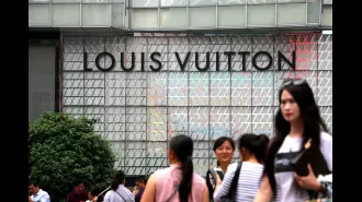 A customer had Louis Vuitton employees count £73,000 in cash, then abruptly left.
