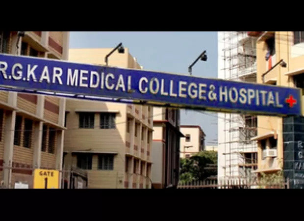 CBI searches Kolkata for financial irregularities at RG Kar hospital.
