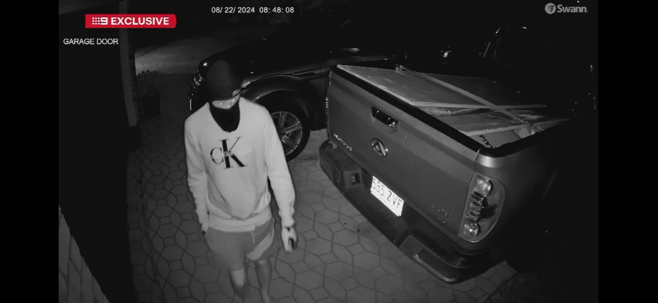 Teen robbers target house near mom's murder scene.