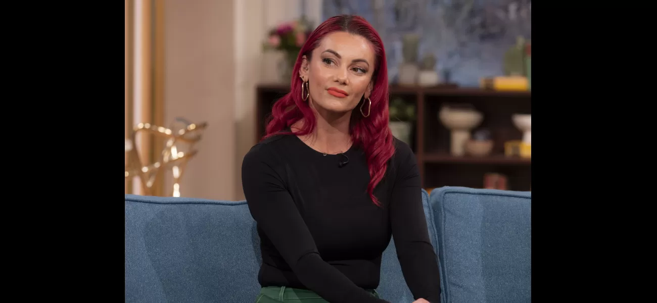 Fans of the show Strictly are praising a professional dancer for their impressive transformation.