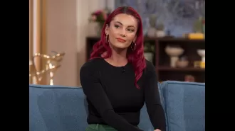 Fans of the show Strictly are praising a professional dancer for their impressive transformation.