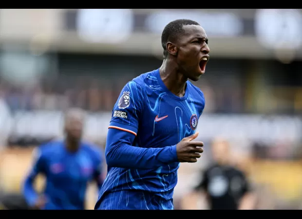 Nicolas Jackson criticizes ex-Chelsea star and demands he stay quiet.