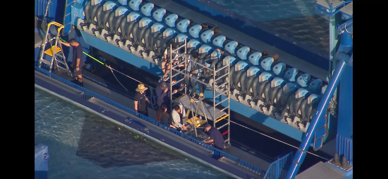 People were released after being stuck on Sea World attraction in Gold Coast.