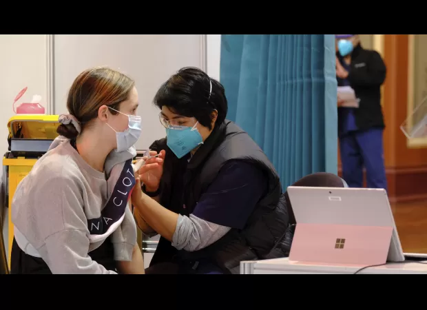 A university in NSW claims that a new nasal vaccine for COVID-19 could be a gamechanger.