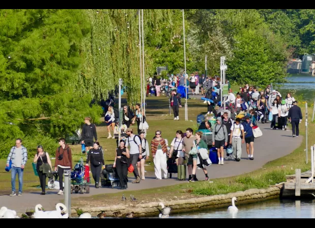 UK's Met Office predicts extreme heat, with temperatures set to rival Spain's, in the coming days.