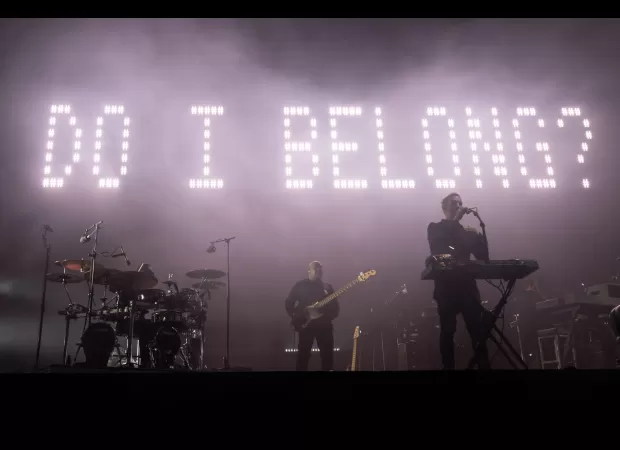 Popular 90s group astounds audience with 