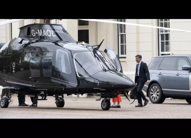 Starmer cancels £40m private helicopter deal used by Rishi Sunak.