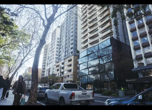 Housing and food costs lead to a decrease in inflation, now at 3.5%.