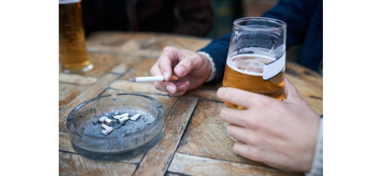 New plans could ban outdoor smoking at pubs and clubs.