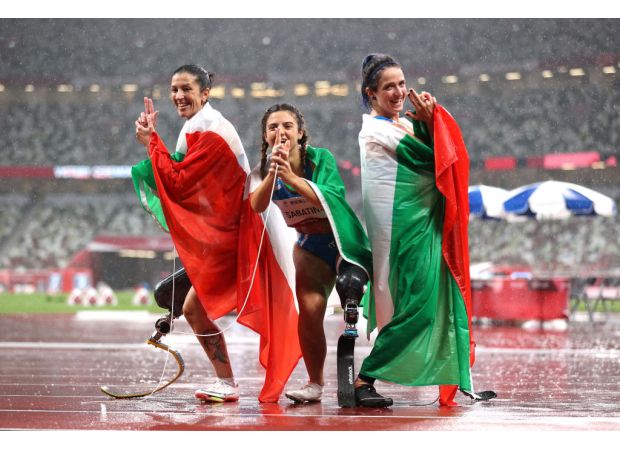 Has anyone ever participated in both the Olympics and Paralympics?