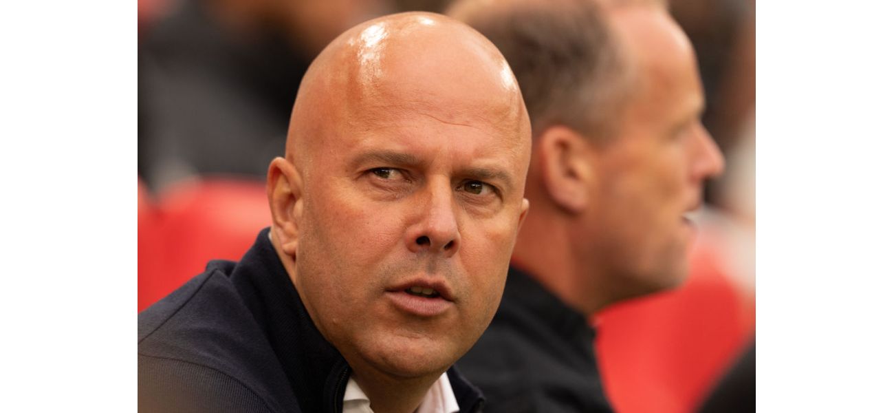 Paul Merson suggests that Manchester United can defeat Liverpool with the help of Arne Slot's cautious approach.