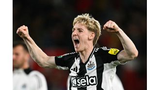 Arsenal wants to sign Anthony Gordon from Newcastle United, but there may be some issues with the transfer.