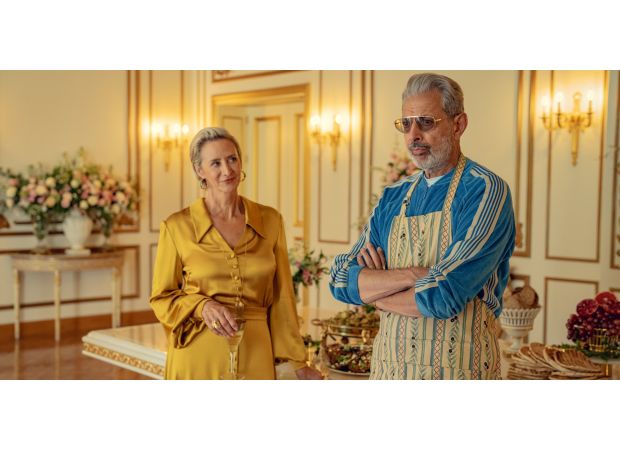 Jeff Goldblum is set to star in a wild and crazy Netflix series called Kaos.