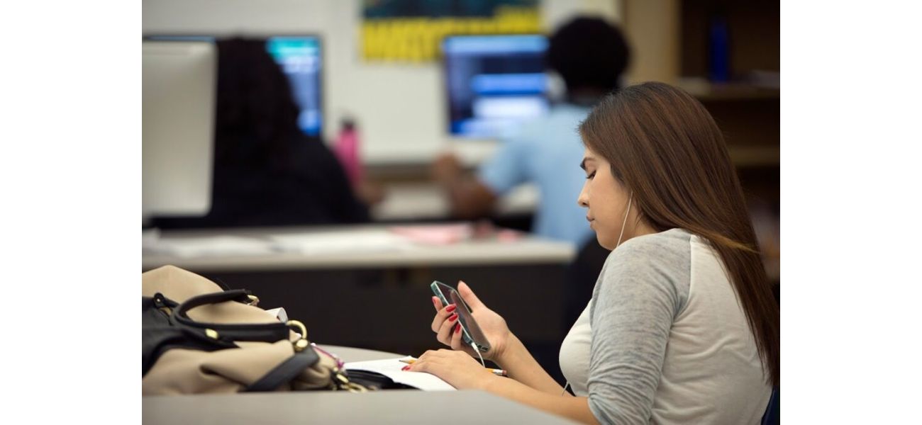 California waiting for governor approval on law that limits student cellphone use in schools