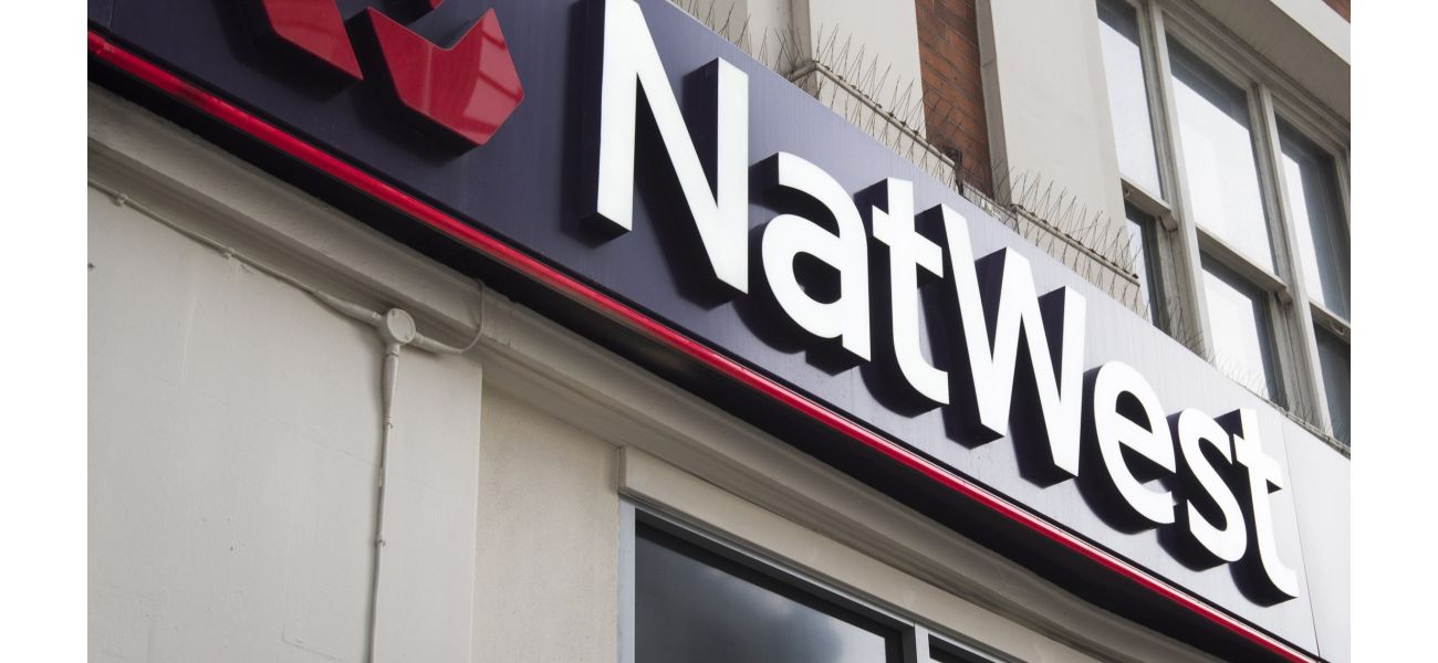 Natwest mobile app is malfunctioning, causing customers to be unable to access their accounts.