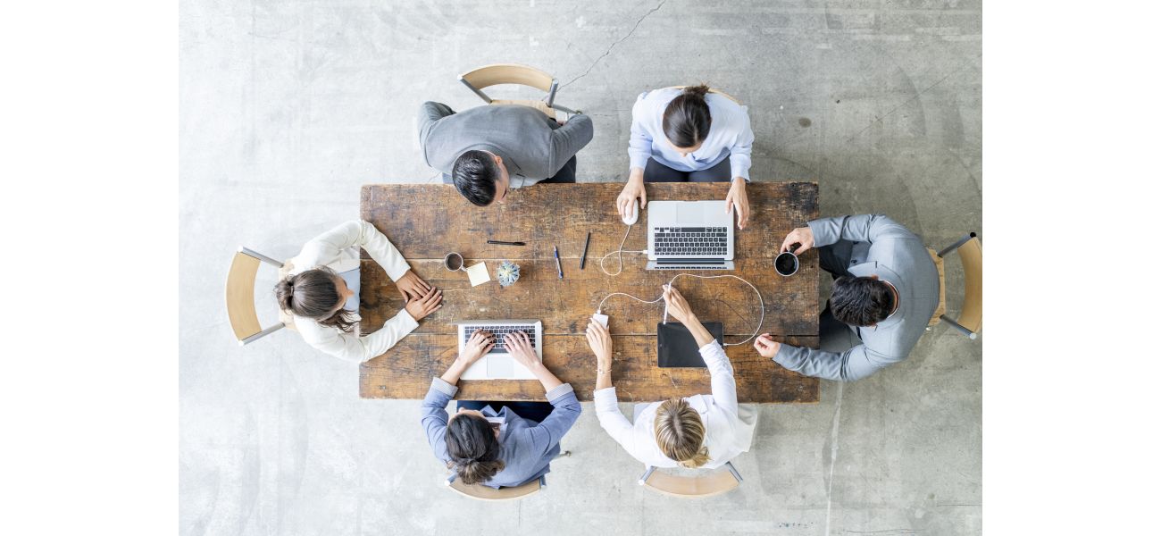 Employees now work only four days per week, and the author has no intention of returning to a five-day week.