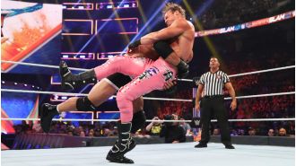 Despite reaching an agreement with executives, a popular WWE wrestler is not allowed to retire.