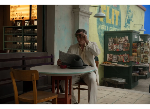 Daniel Craig is featured in some very explicit queer sex scenes, showing a different side of him than his iconic role as James Bond.