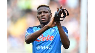 After his failed move to Chelsea, Victor Osimhen received a double punishment from Napoli.