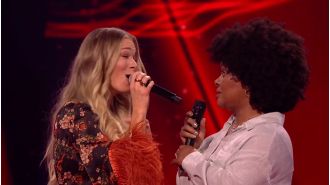 LeAnn Rimes, a well-known 90s country star, was made fun of by a contestant on The Voice while performing together.