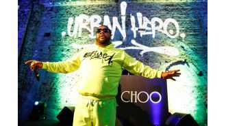 Rapper Fatman Scoop, 53, passes away after collapsing during performance.