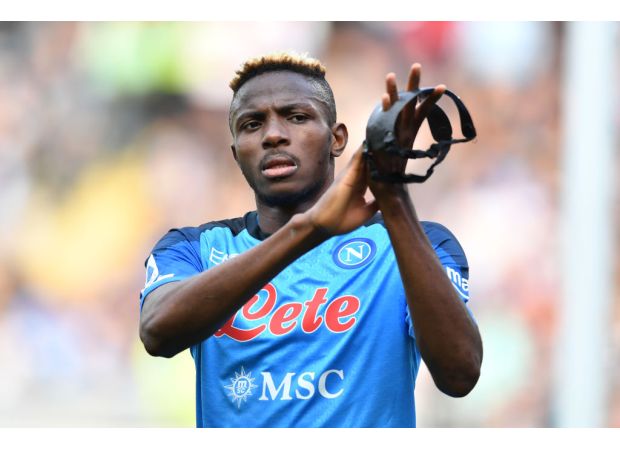 After his failed move to Chelsea, Victor Osimhen received a double punishment from Napoli.