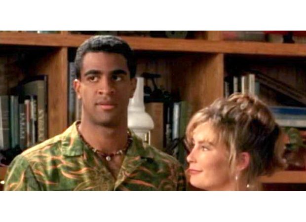 Actor Obi Ndefo, famous for his role in Dawson's Creek, has passed away at the age of 51.