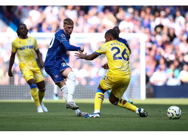 Palmer ties Chelsea record with assist in draw vs. Crystal Palace.