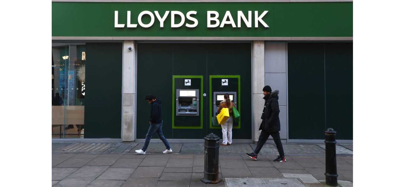 Banking app crashes, clients can't view transactions