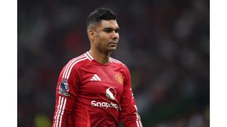 Gary Neville explains why Casemiro was substituted at half-time after his confidence faltered against Liverpool during the Manchester United game.