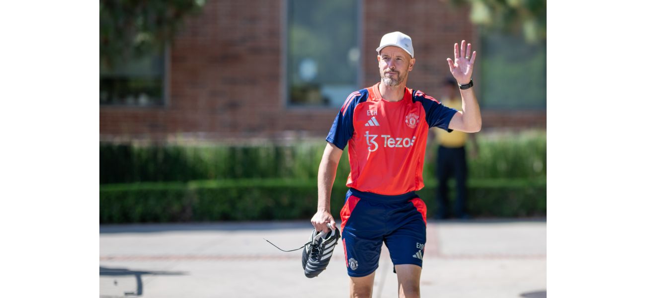 Jamie Carragher believes Manchester United will fire Erik ten Hag for his mistakes.