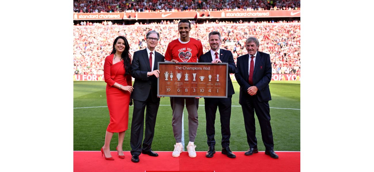 Former Liverpool player in negotiations to rejoin Premier League team after departing Anfield recently.