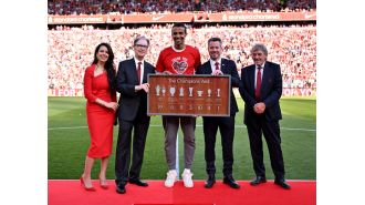 Former Liverpool player in negotiations to rejoin Premier League team after departing Anfield recently.