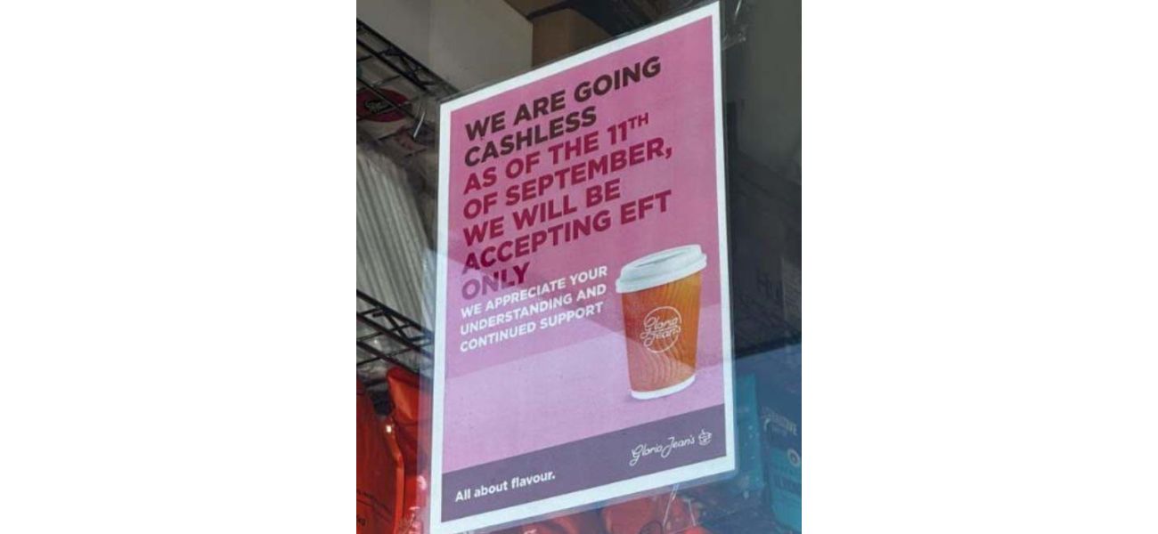 Gloria Jean's Cafe is experimenting with cashless payments at select locations.