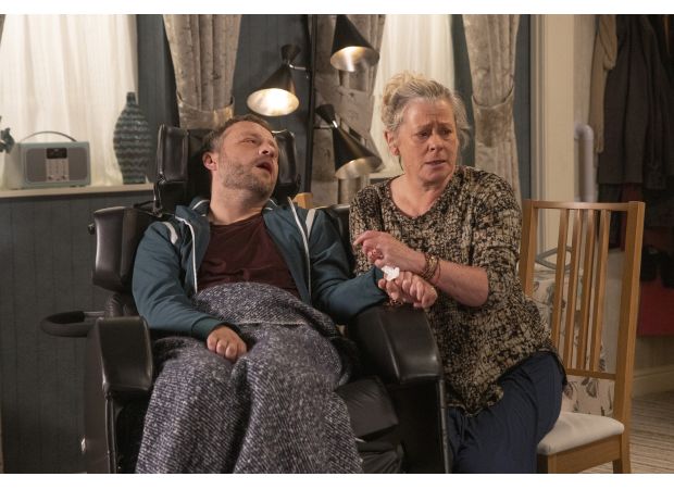 One of the biggest characters on Coronation Street passes away, resulting in one of the most emotional moments in the show's history.