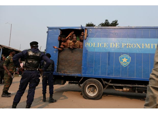 129 killed and 59 injured in attempted prison escape.