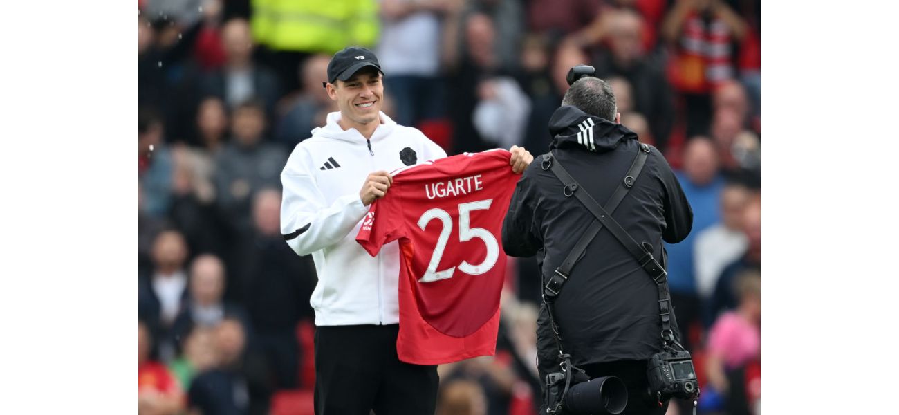 Man Utd's Ugarte tells ten Hag about fitness worries.