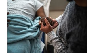 A hospice nurse outlines the 4 stages of the dying process.