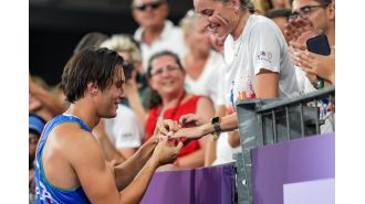 Paralympian proposes to his partner at the track, nine years after his first wife's death.