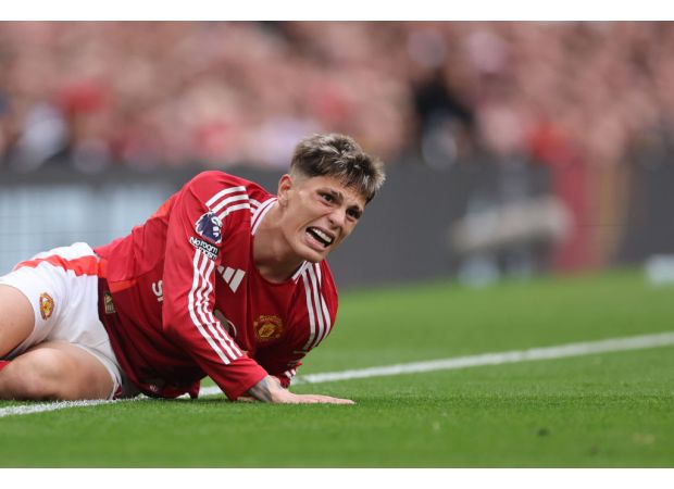 Garnacho confronts fan who made video mocking Man Utd player on social media.