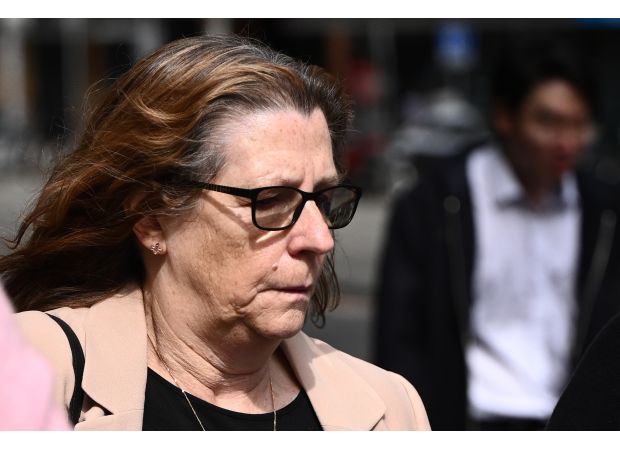 Mother mourns loss of son after he is murdered over unpaid debt of $250

Grieving mom: Son killed over $250 debt