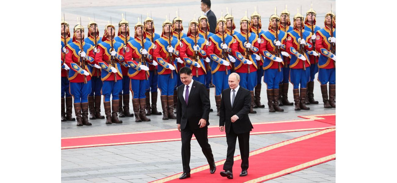 Mongolia ignores arrest warrant, welcomes Putin with red carpet.