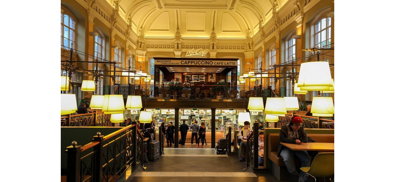 McDonald's has reopened the most sophisticated location, resembling a 5-star hotel.