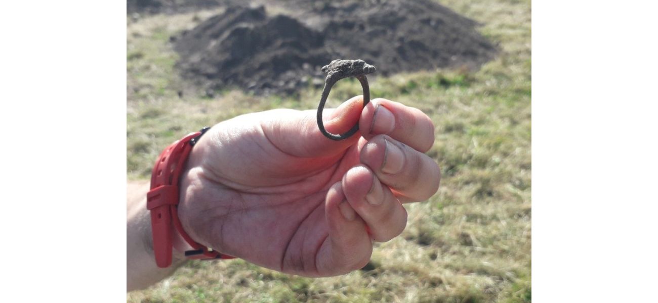 Amateur archaeologist finds ancient Pictish ring at Scottish fort, dating back 1,000 years.